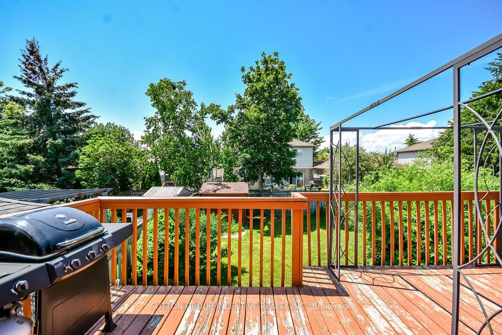 10 Palling Lane Property Photo 13
