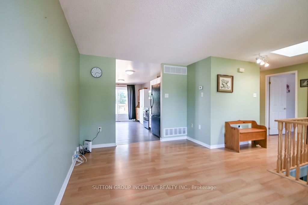 10 Palling Lane Property Photo 18