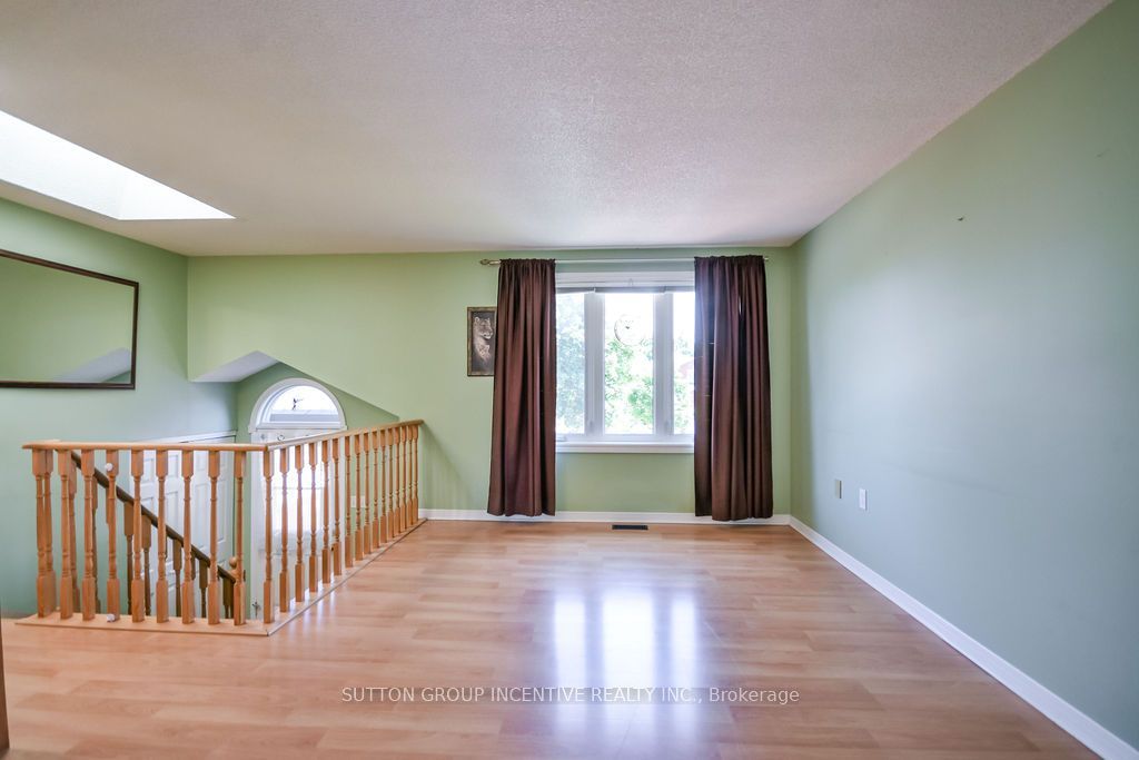 10 Palling Lane Property Photo 19