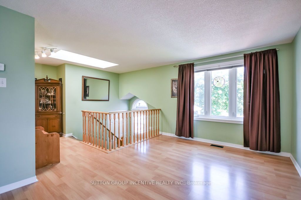 10 Palling Lane Property Photo 20