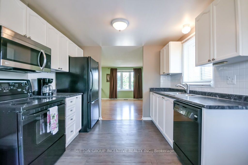 10 Palling Lane Property Photo 25