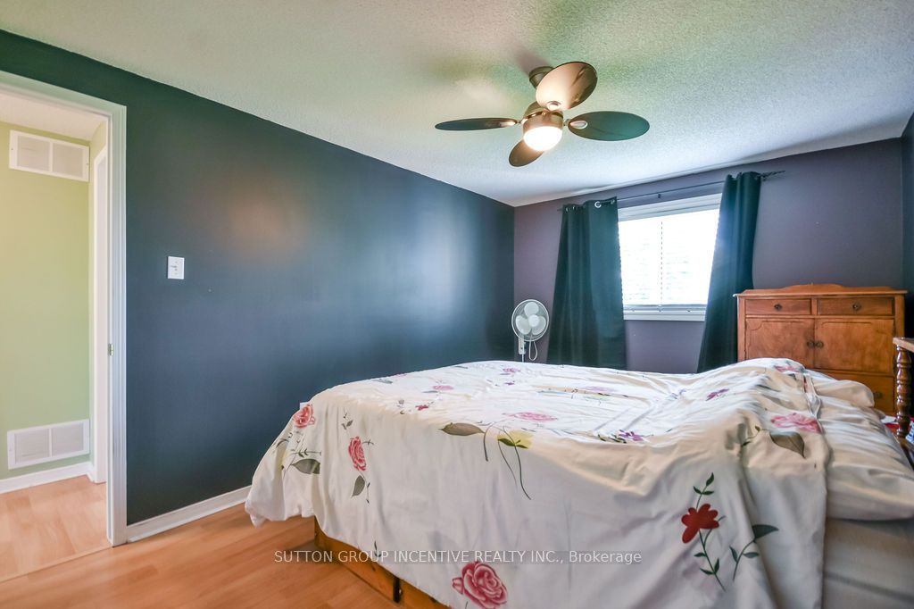 10 Palling Lane Property Photo 27