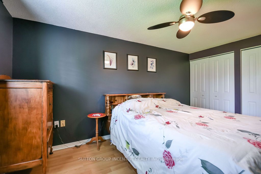 10 Palling Lane Property Photo 28