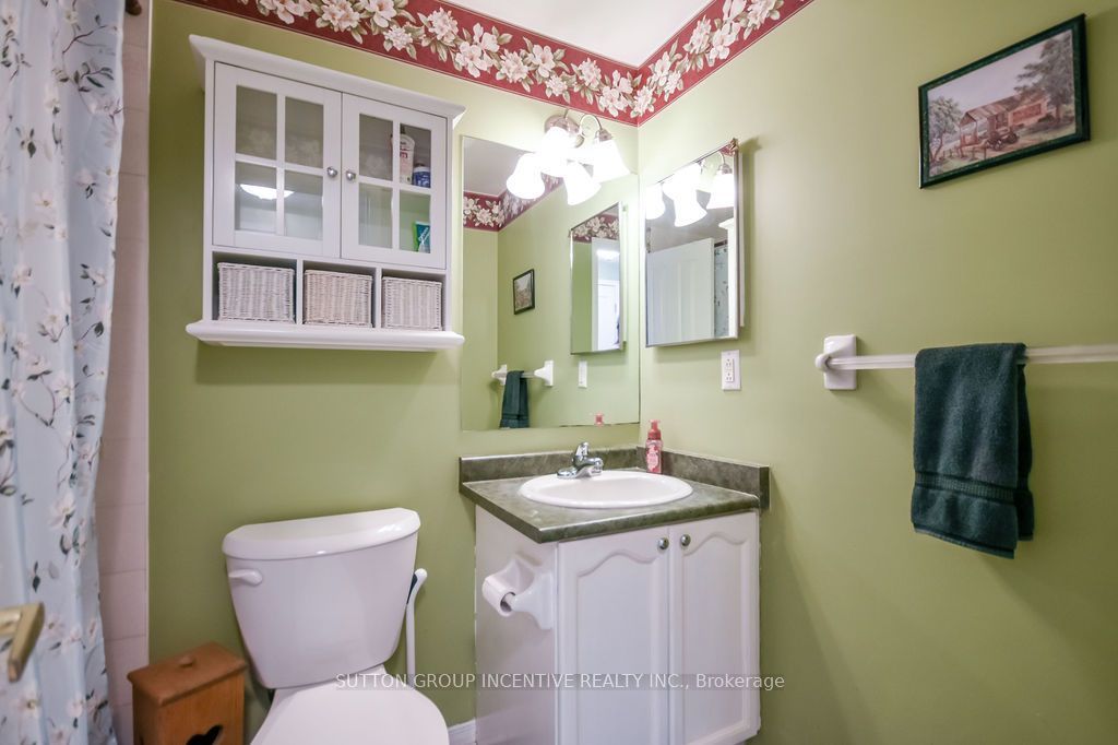 10 Palling Lane Property Photo 36