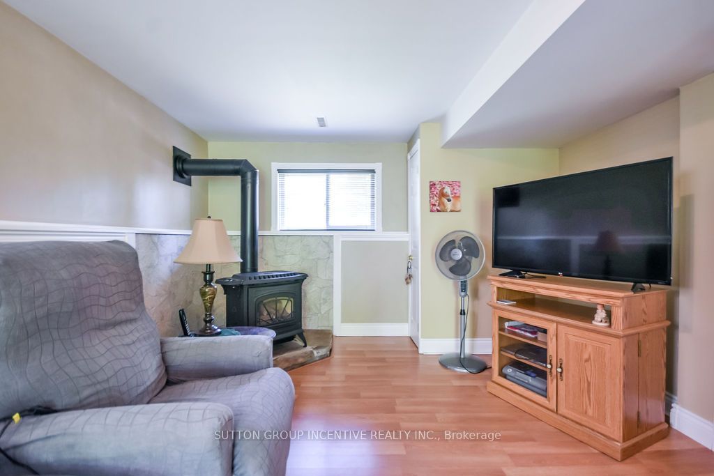 10 Palling Lane Property Photo 43