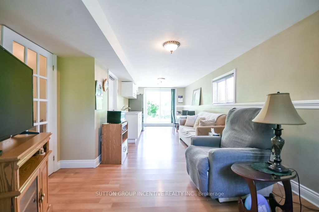 10 Palling Lane Property Photo 44
