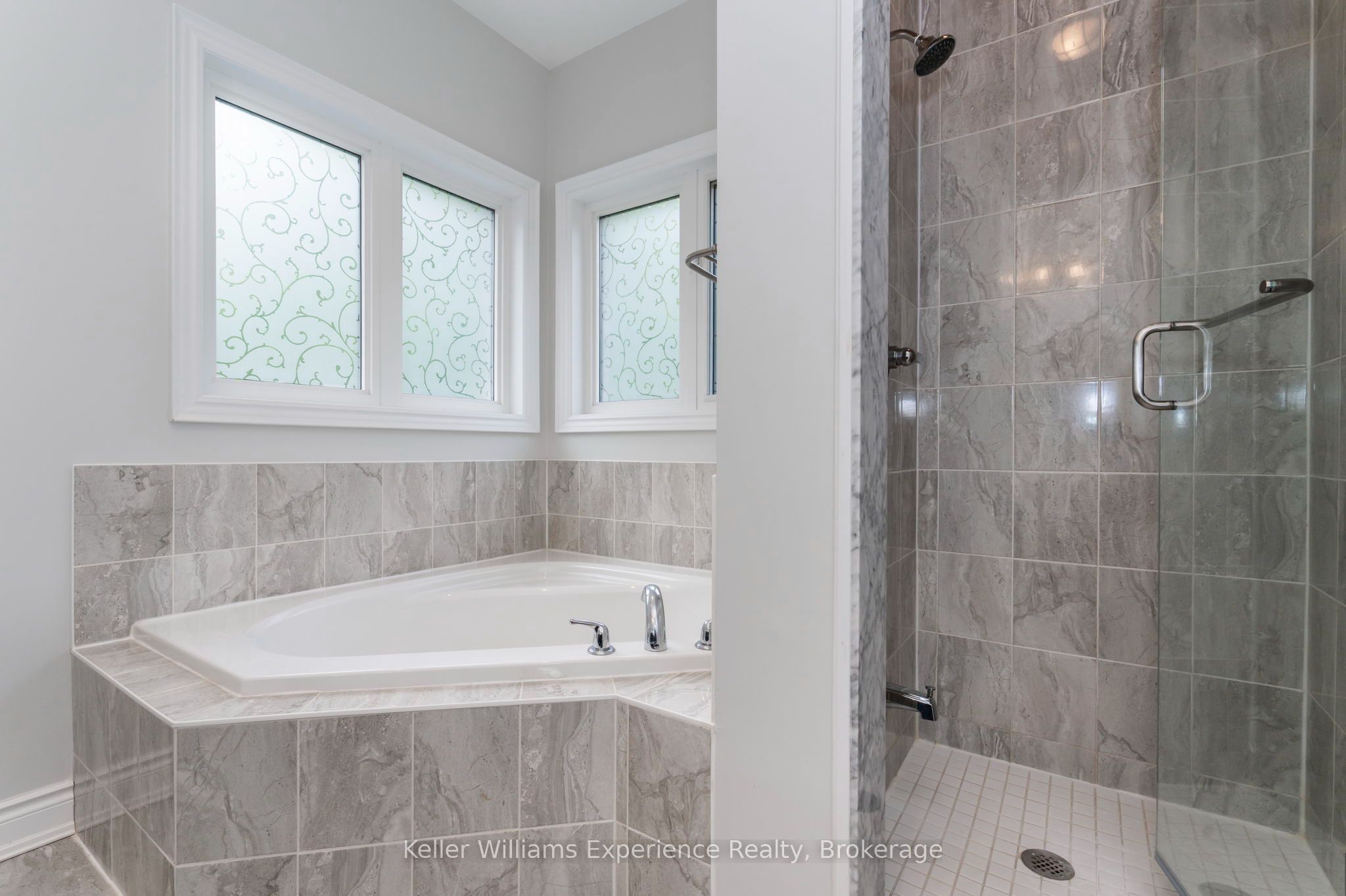1 Topaz Court Property Photo 17