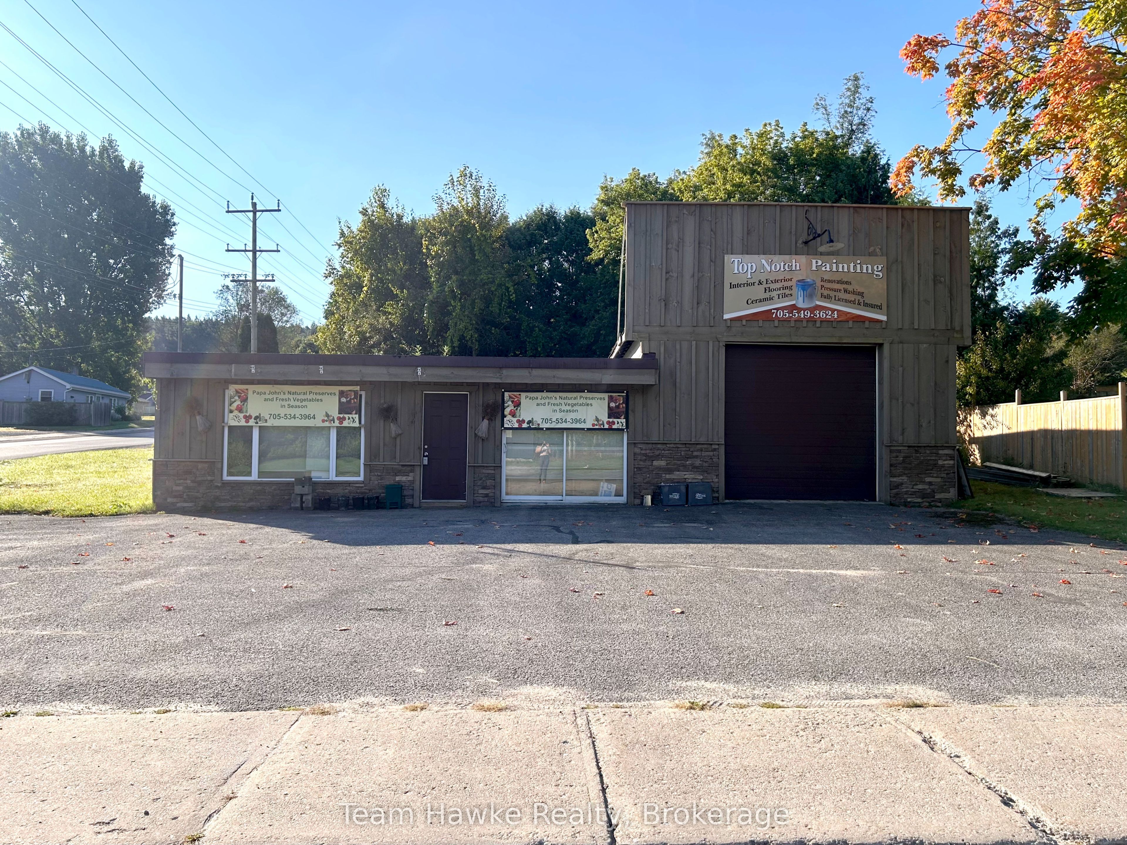 156 ROBERT Street Property Photo 1