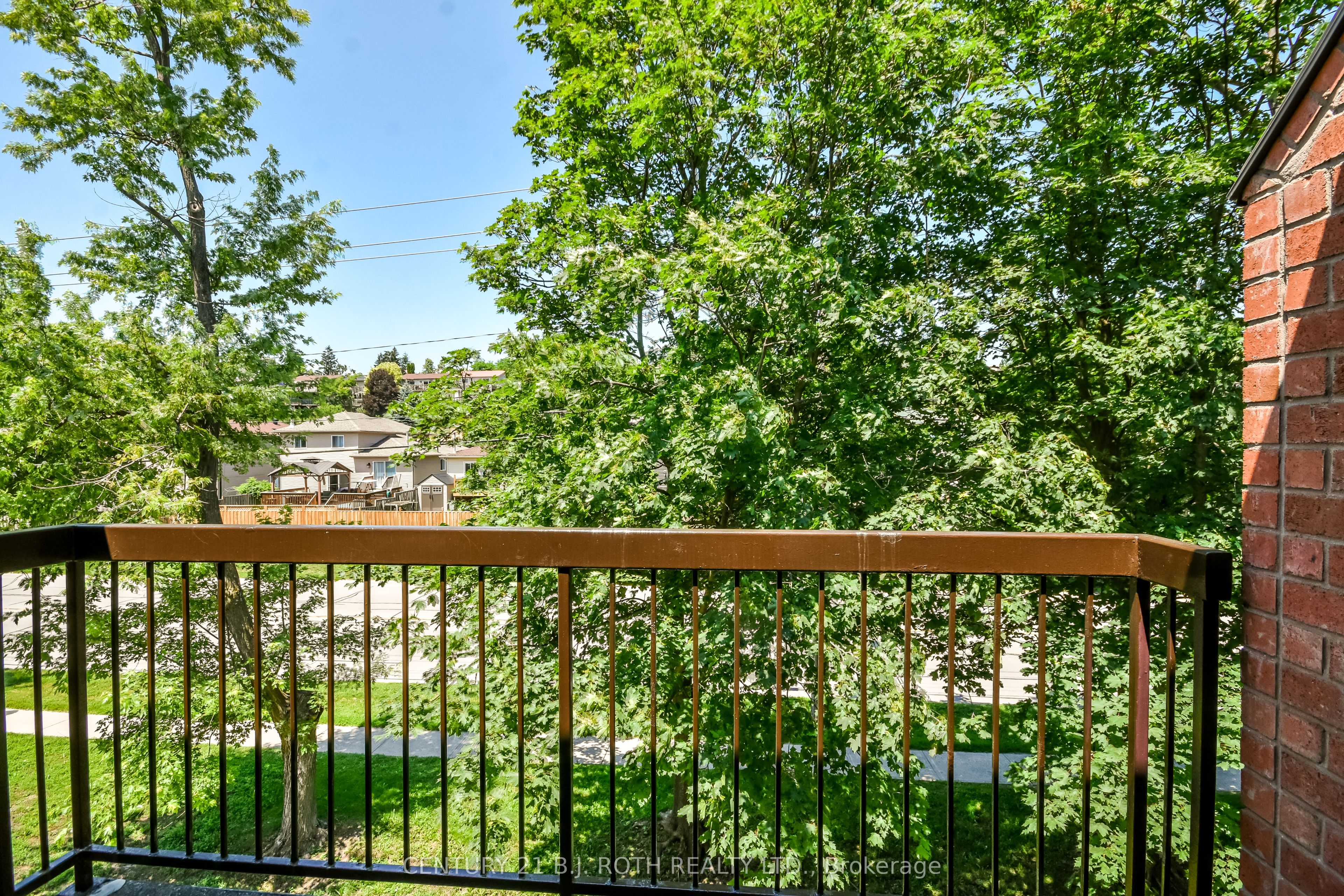 163 Edgehill Drive D11 Property Photo 6