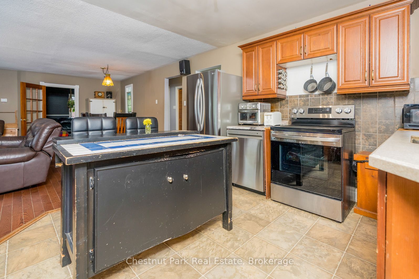 4 Parkside Avenue Property Photo 10
