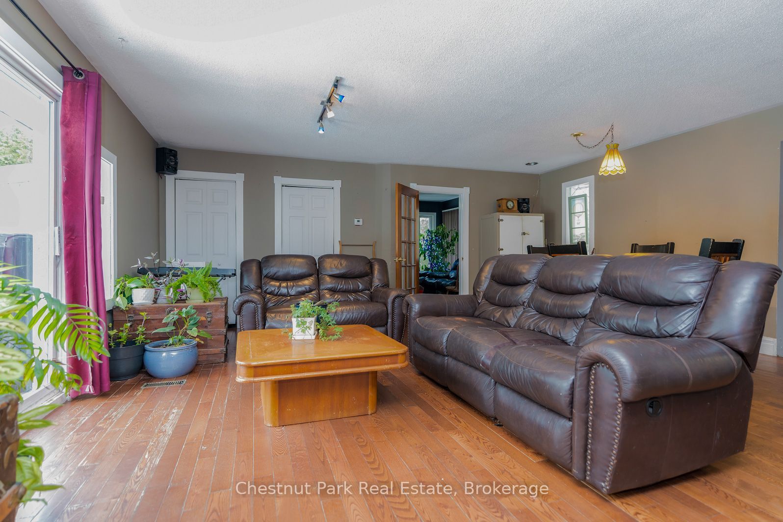 4 Parkside Avenue Property Photo 13