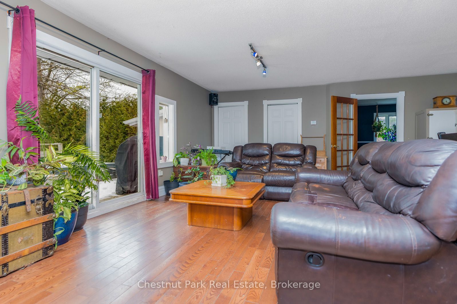 4 Parkside Avenue Property Photo 14