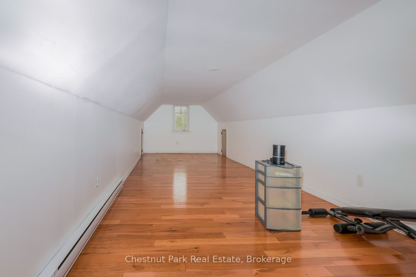 4 Parkside Avenue Property Photo 31