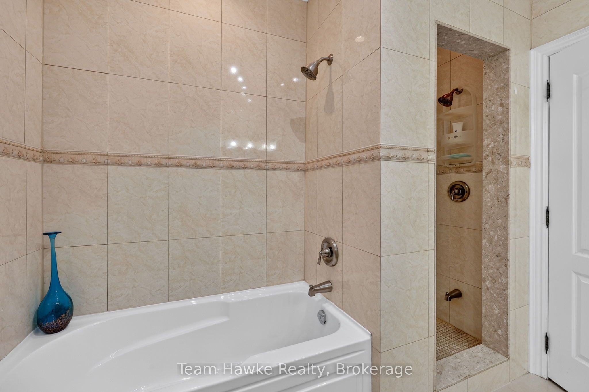 9 Tucson Road Property Photo 17