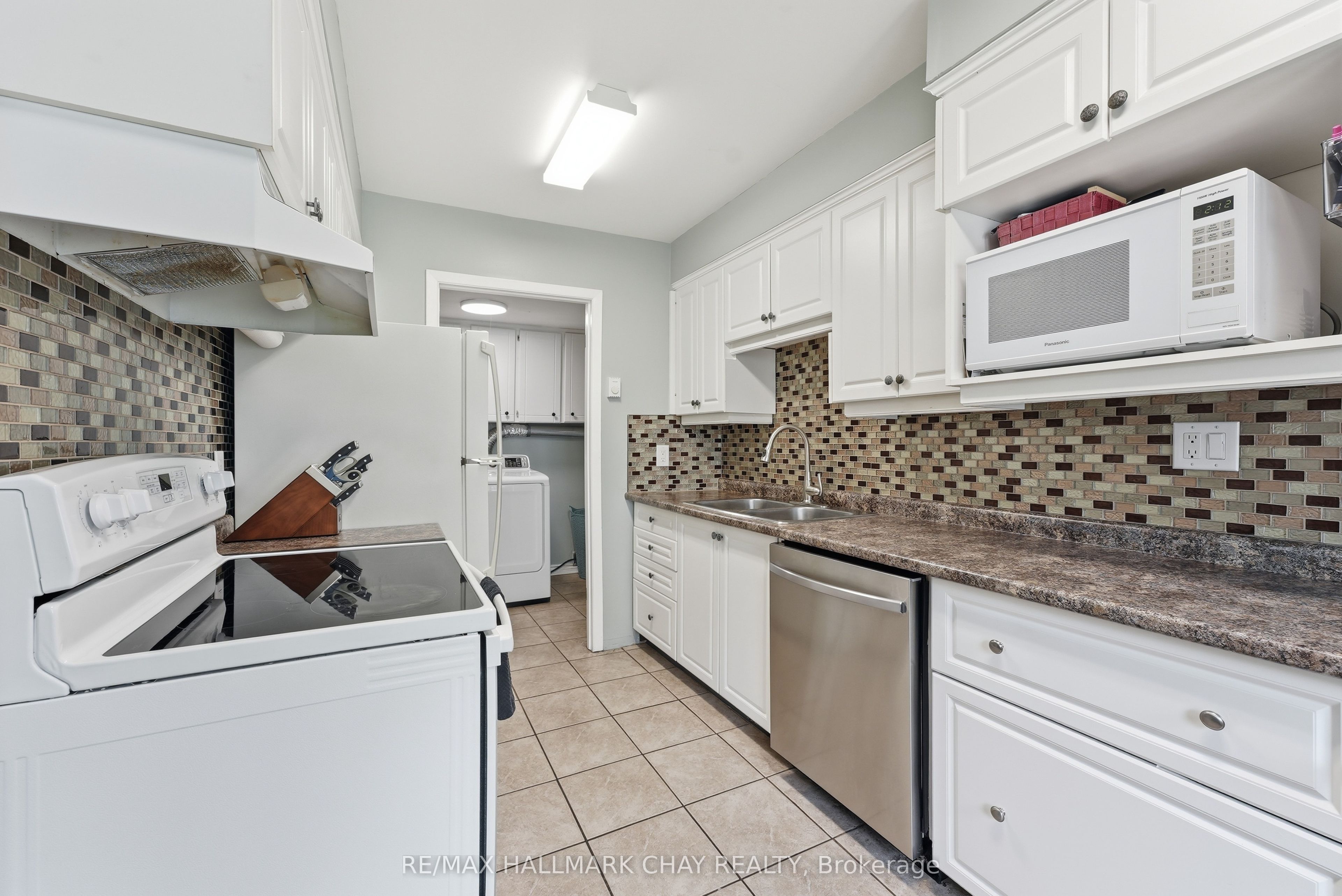 34-360 Blake Street Property Photo 10