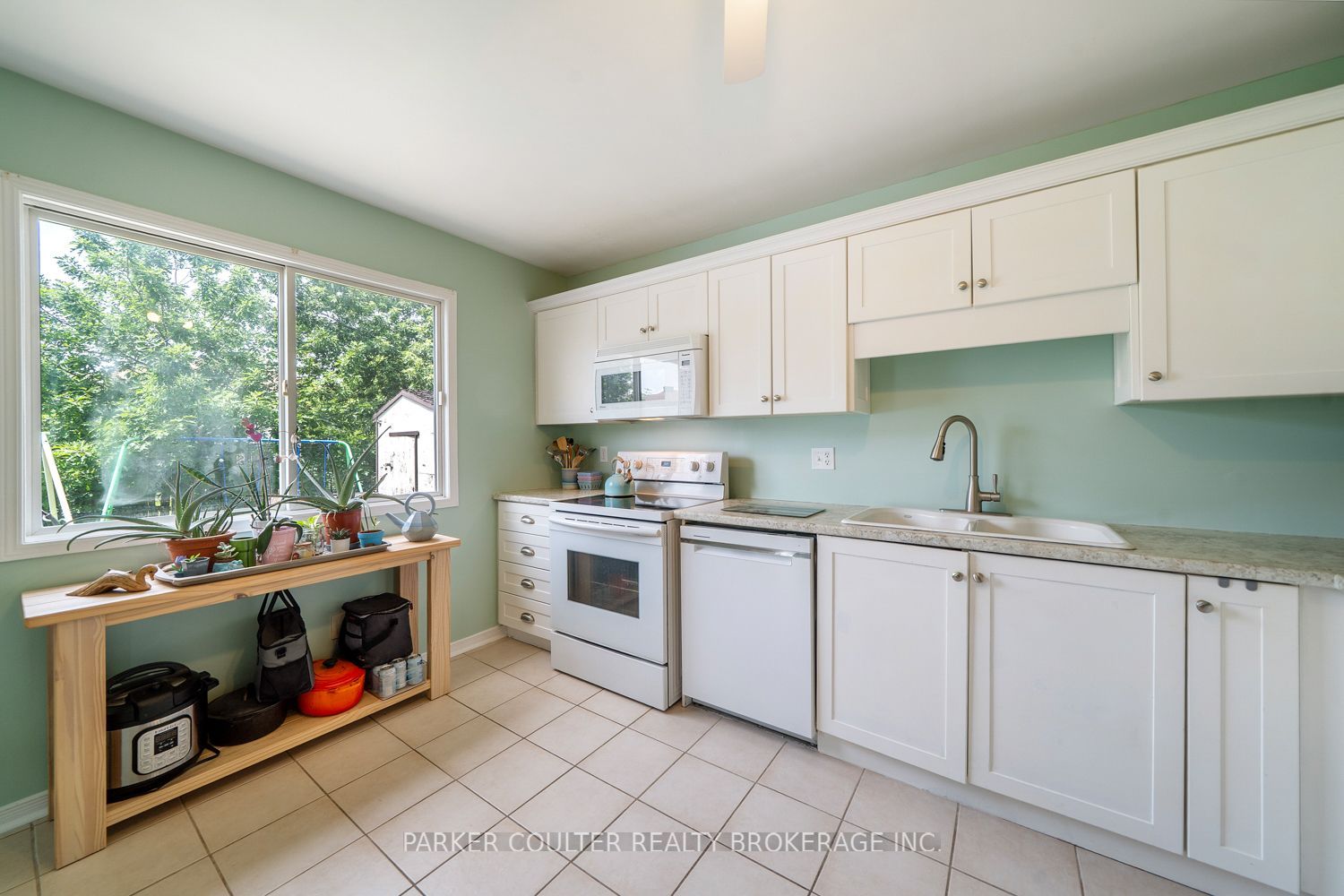 24 Hopkins Road Property Photo 13