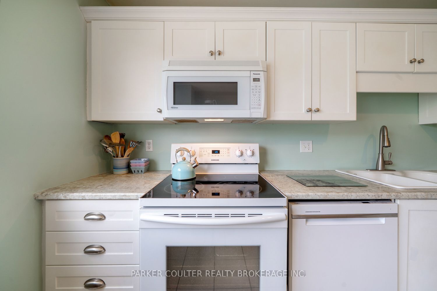 24 Hopkins Road Property Photo 14