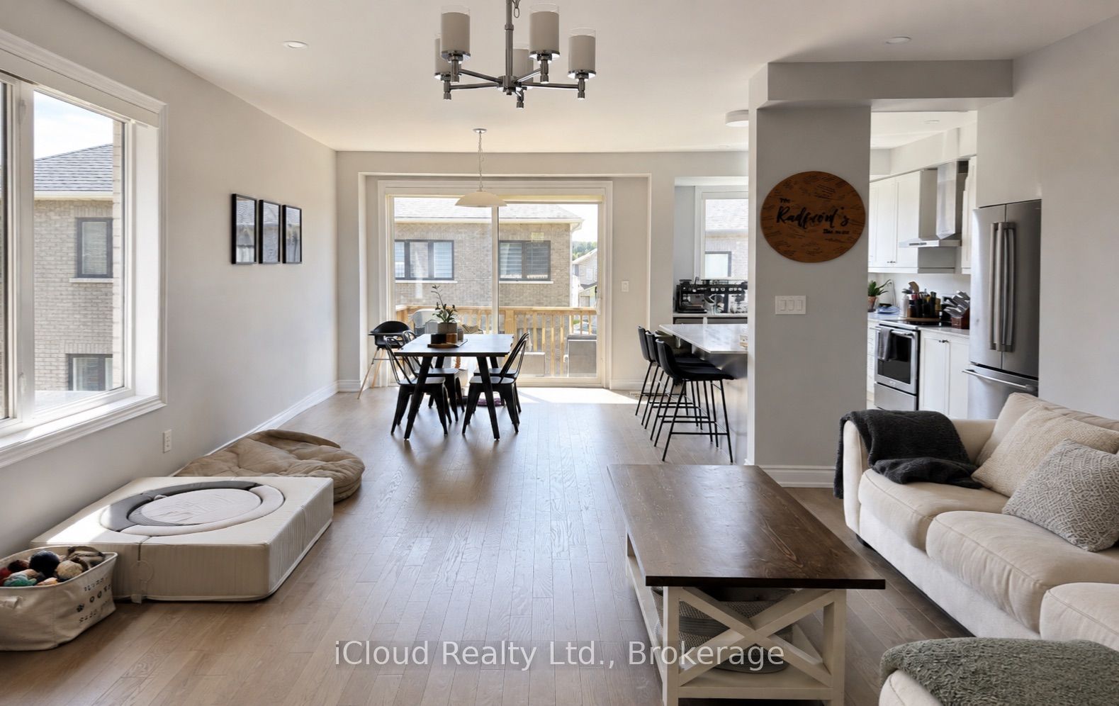 100 Bearberry Road Property Photo 8