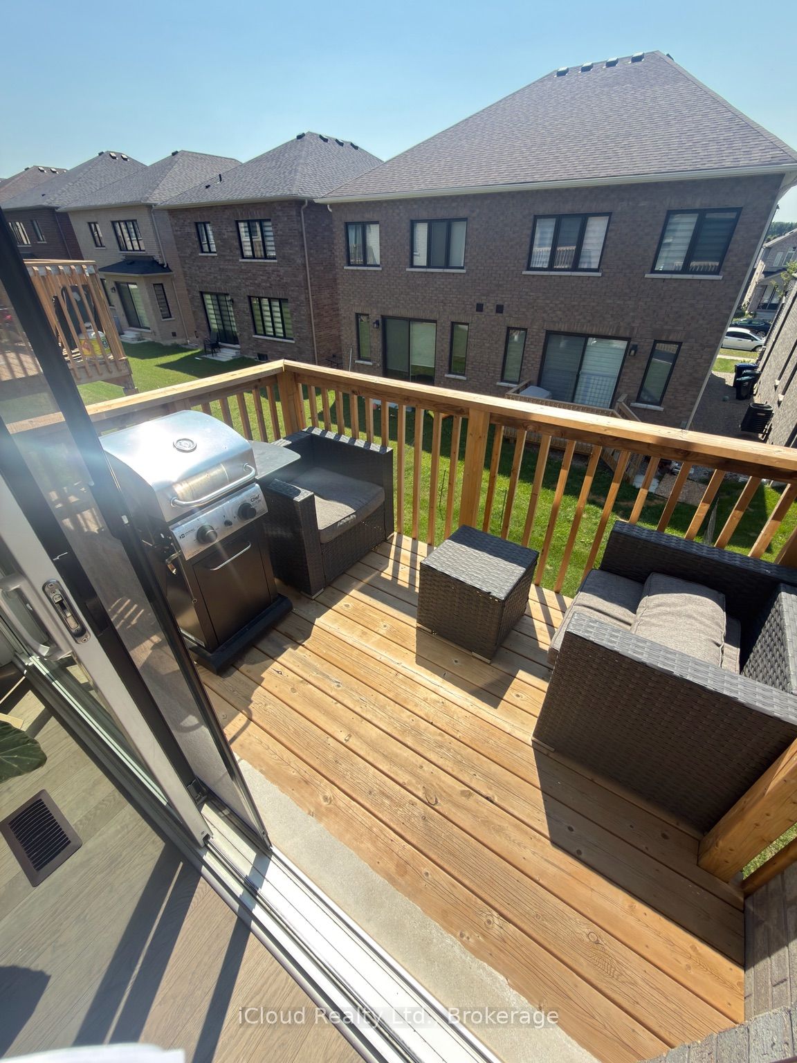 100 Bearberry Road Property Photo 10