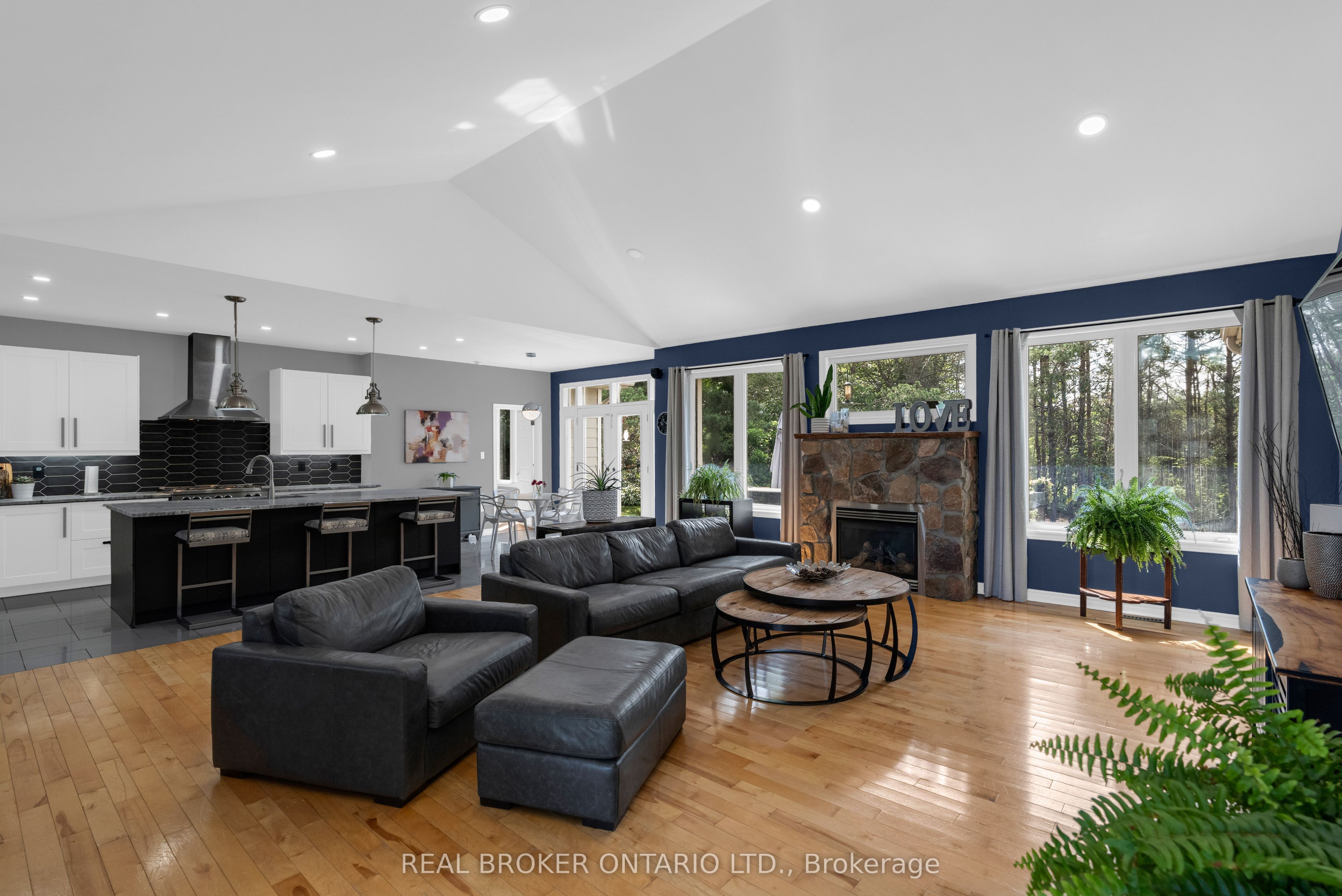 97 Highland Drive Property Photo 7