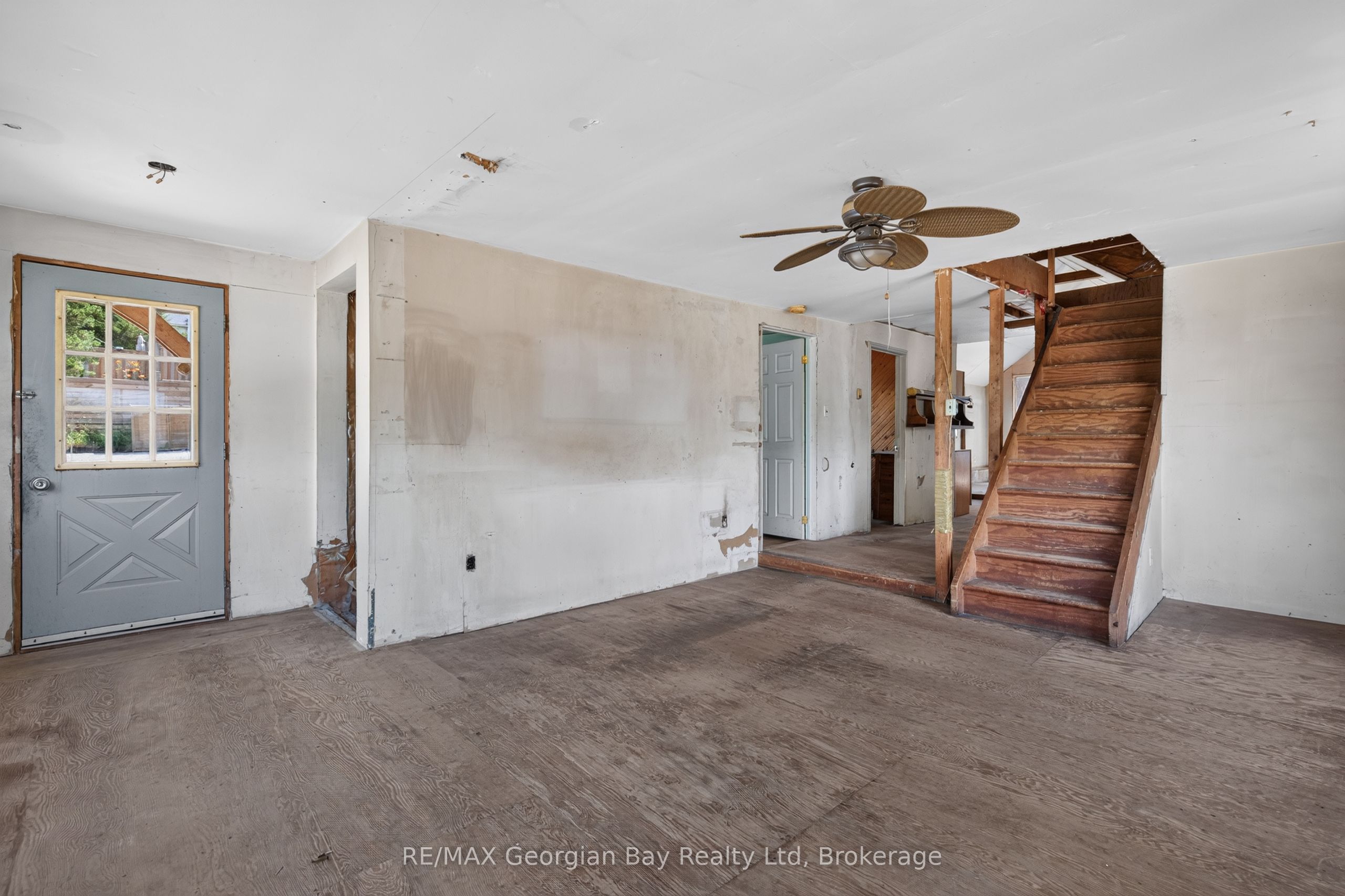 379 Gloucester Street Property Photo 8