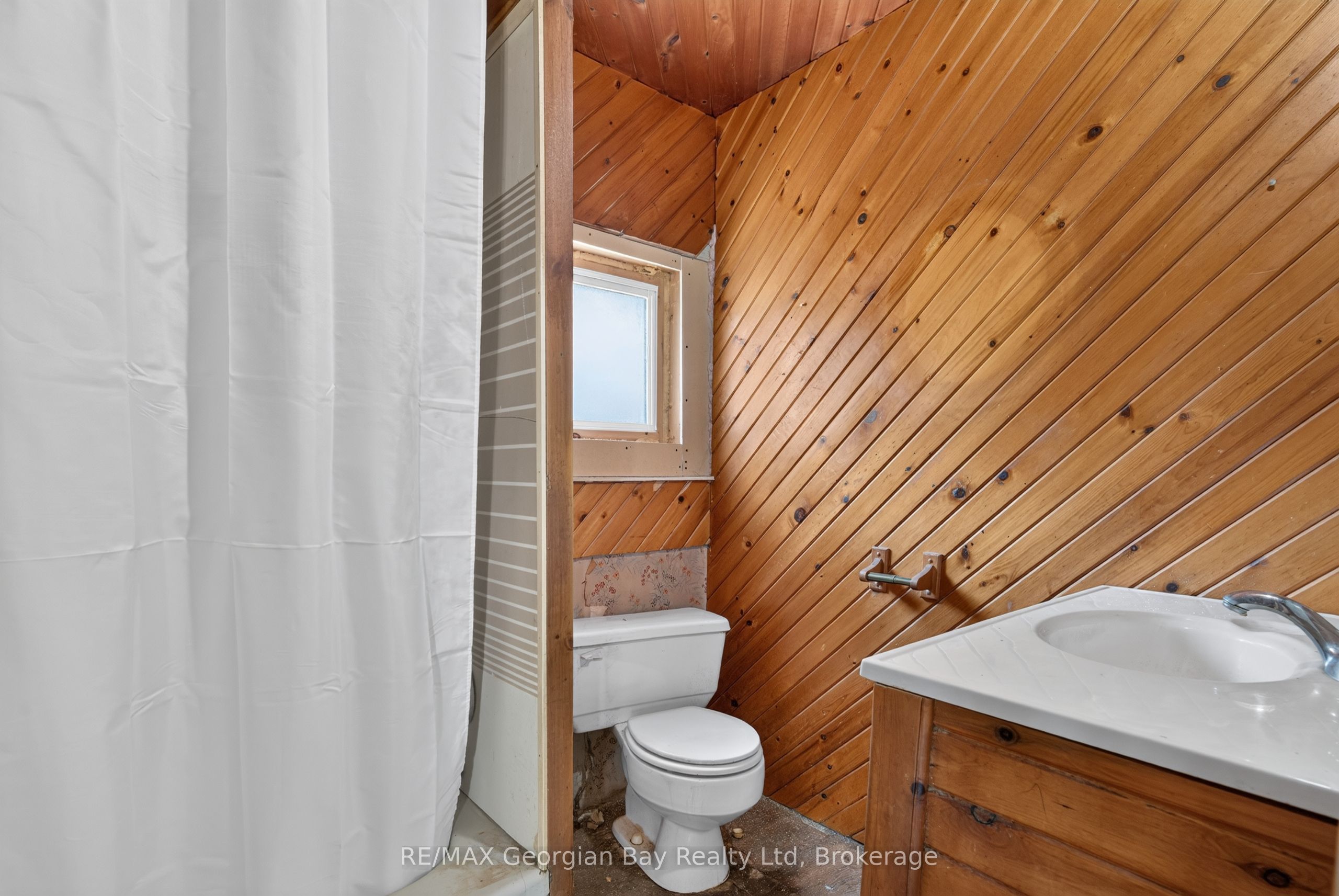 379 Gloucester Street Property Photo 12