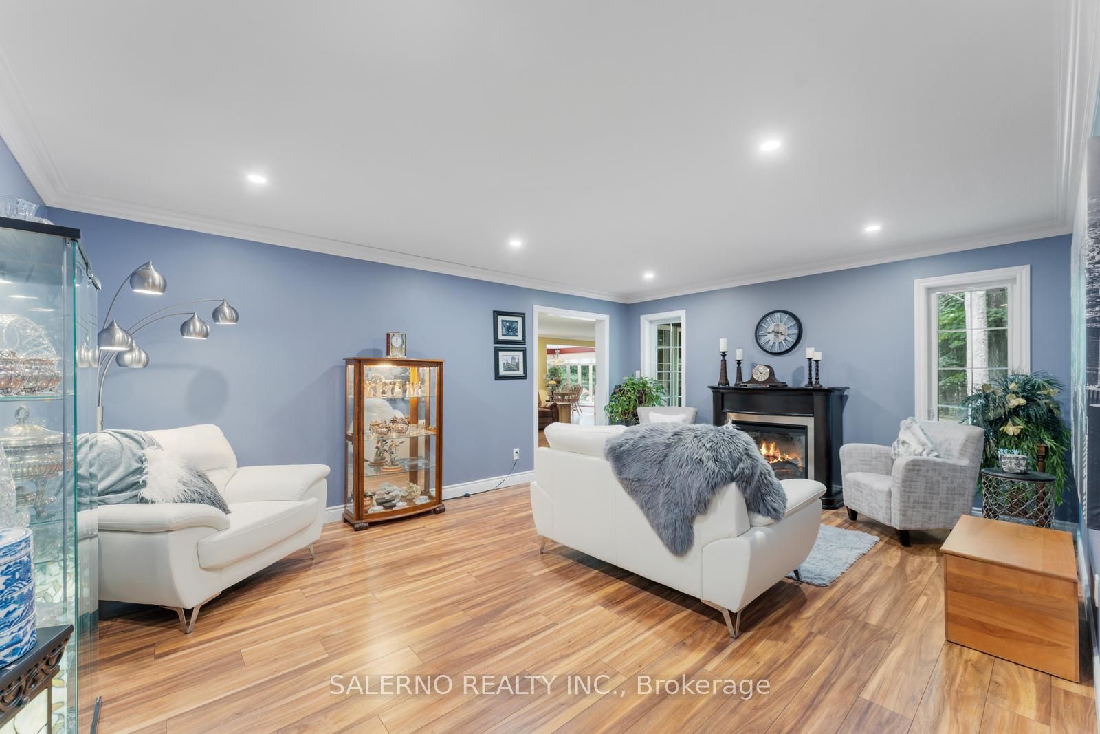 3992 Penetanguishene Road Property Photo 13