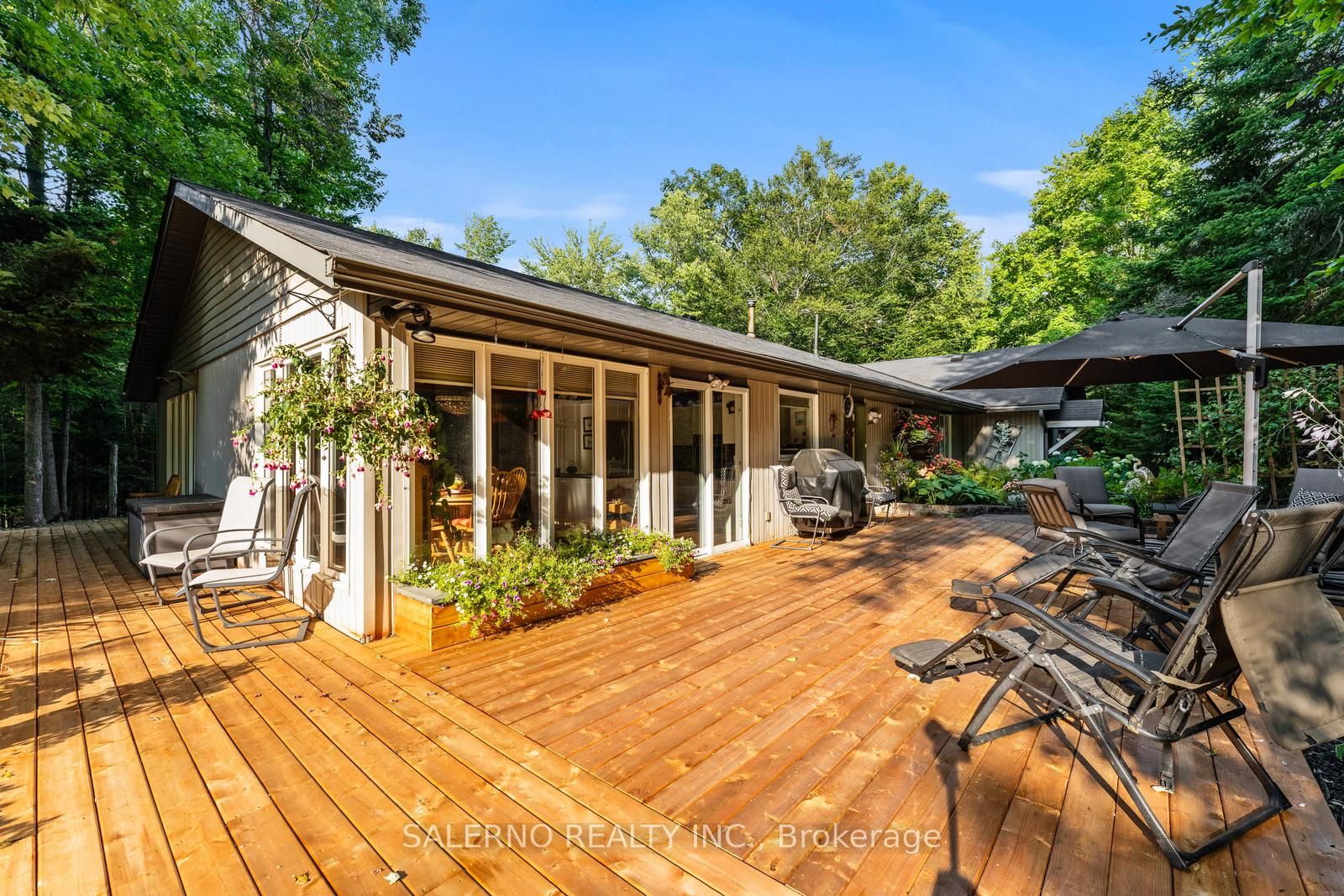 3992 Penetanguishene Road Property Photo 43