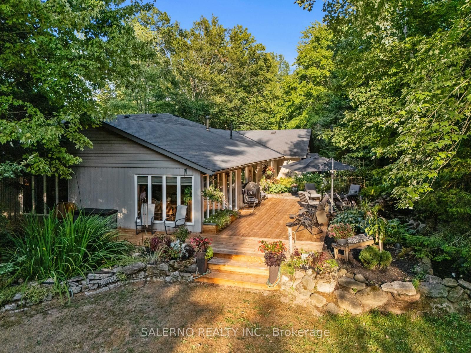 3992 Penetanguishene Road Property Photo 49