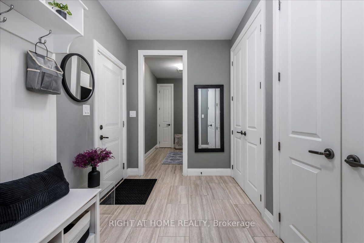 8 Lloyd Cook Drive W Property Photo 14