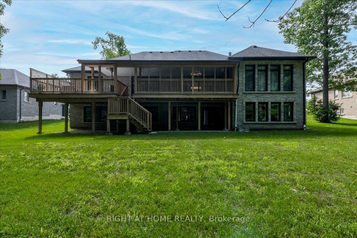8 Lloyd Cook Drive W Property Photo 47