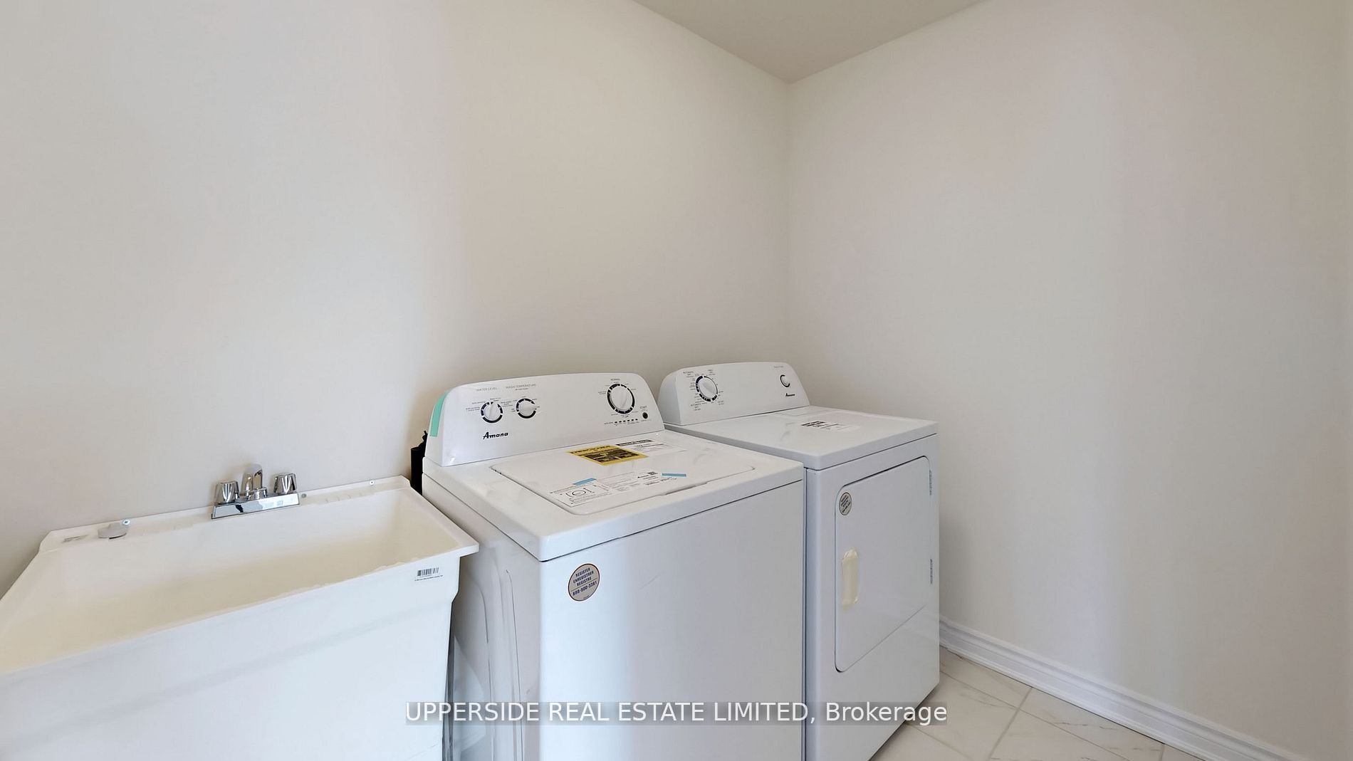 26 Shapira Avenue Property Photo 23