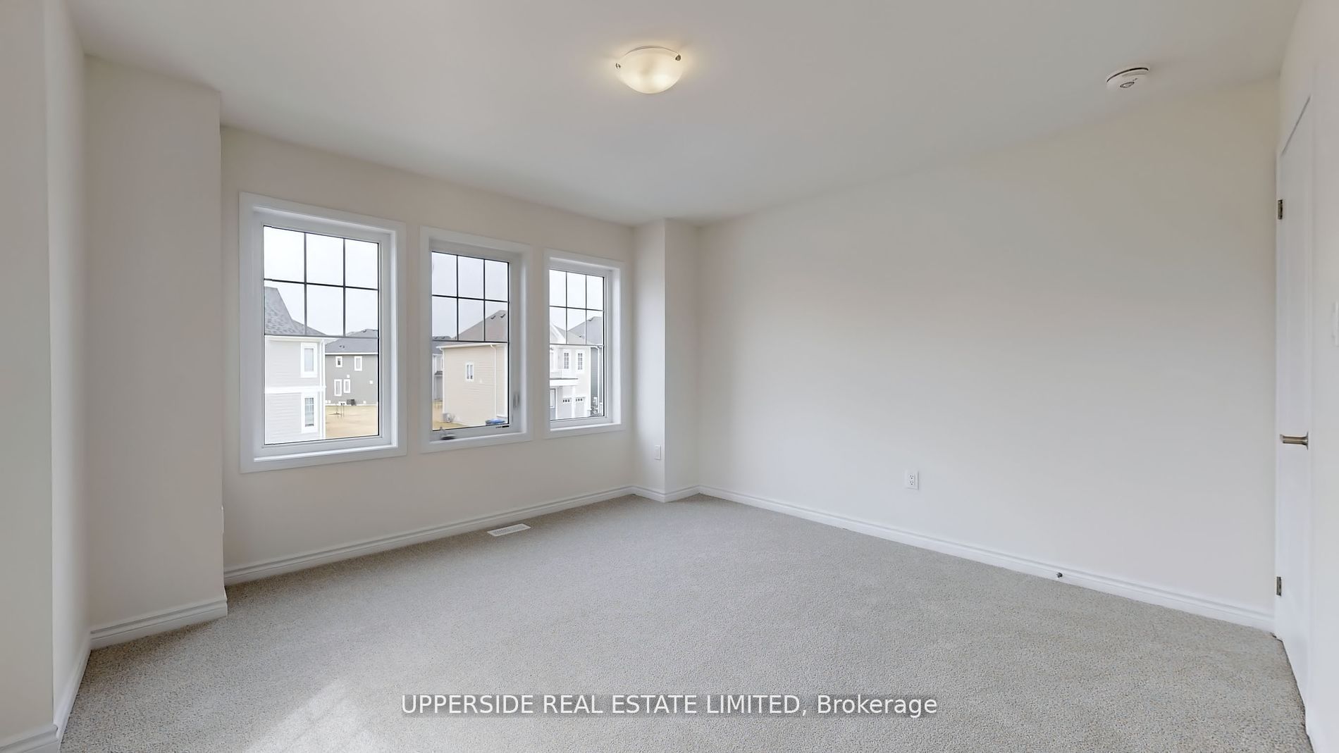 26 Shapira Avenue Property Photo 30