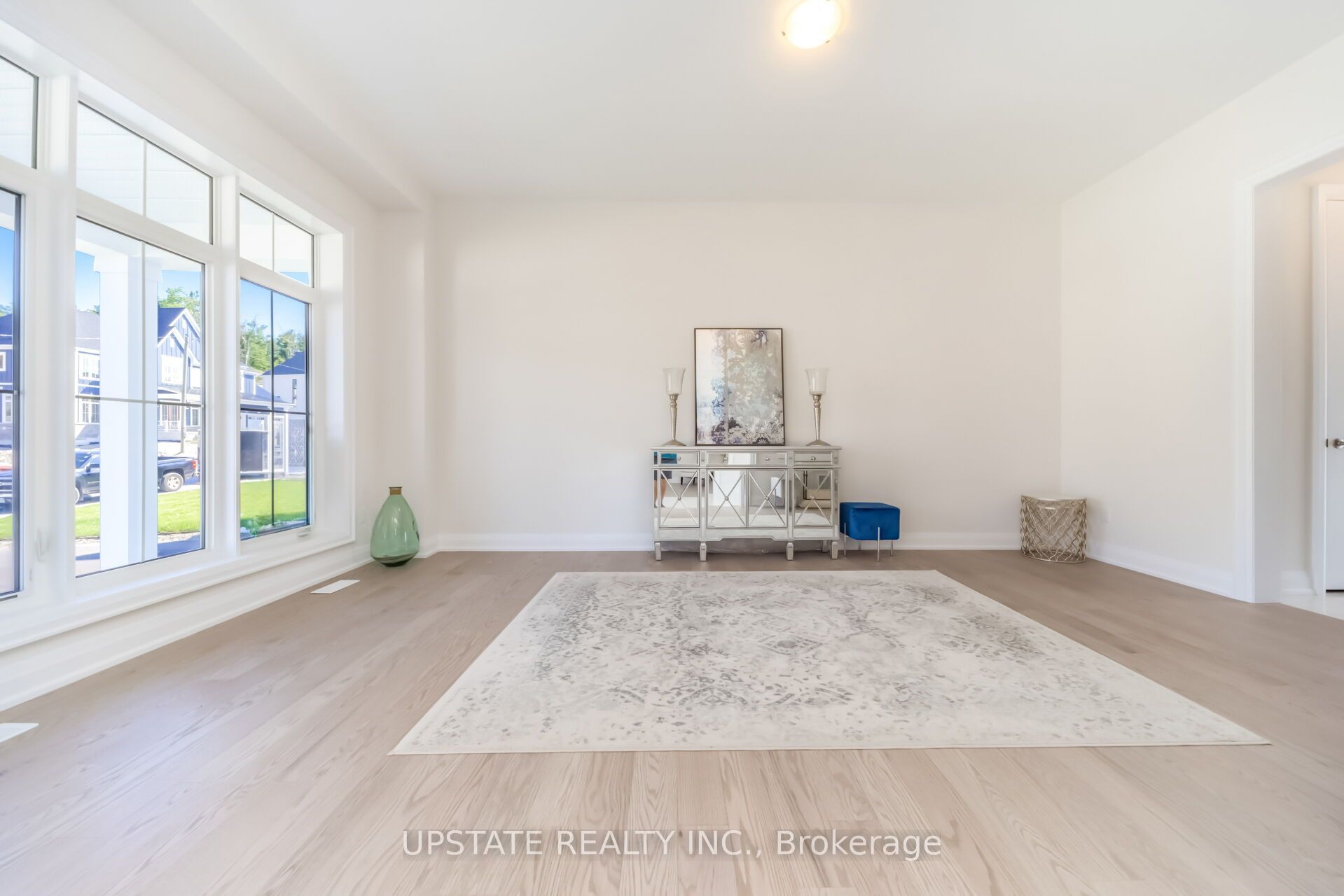 21 Pearsall Place Property Photo 12
