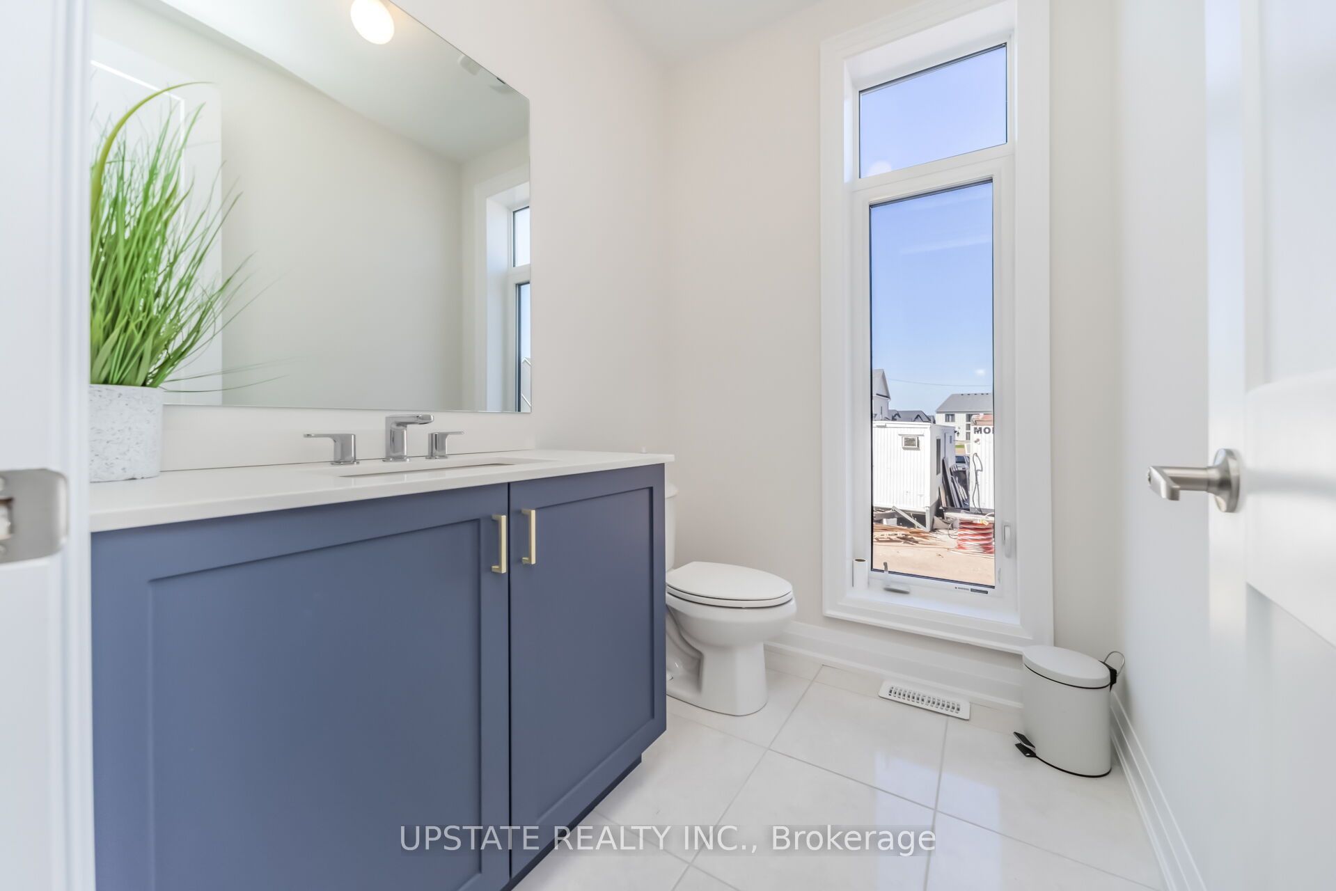 21 Pearsall Place Property Photo 15