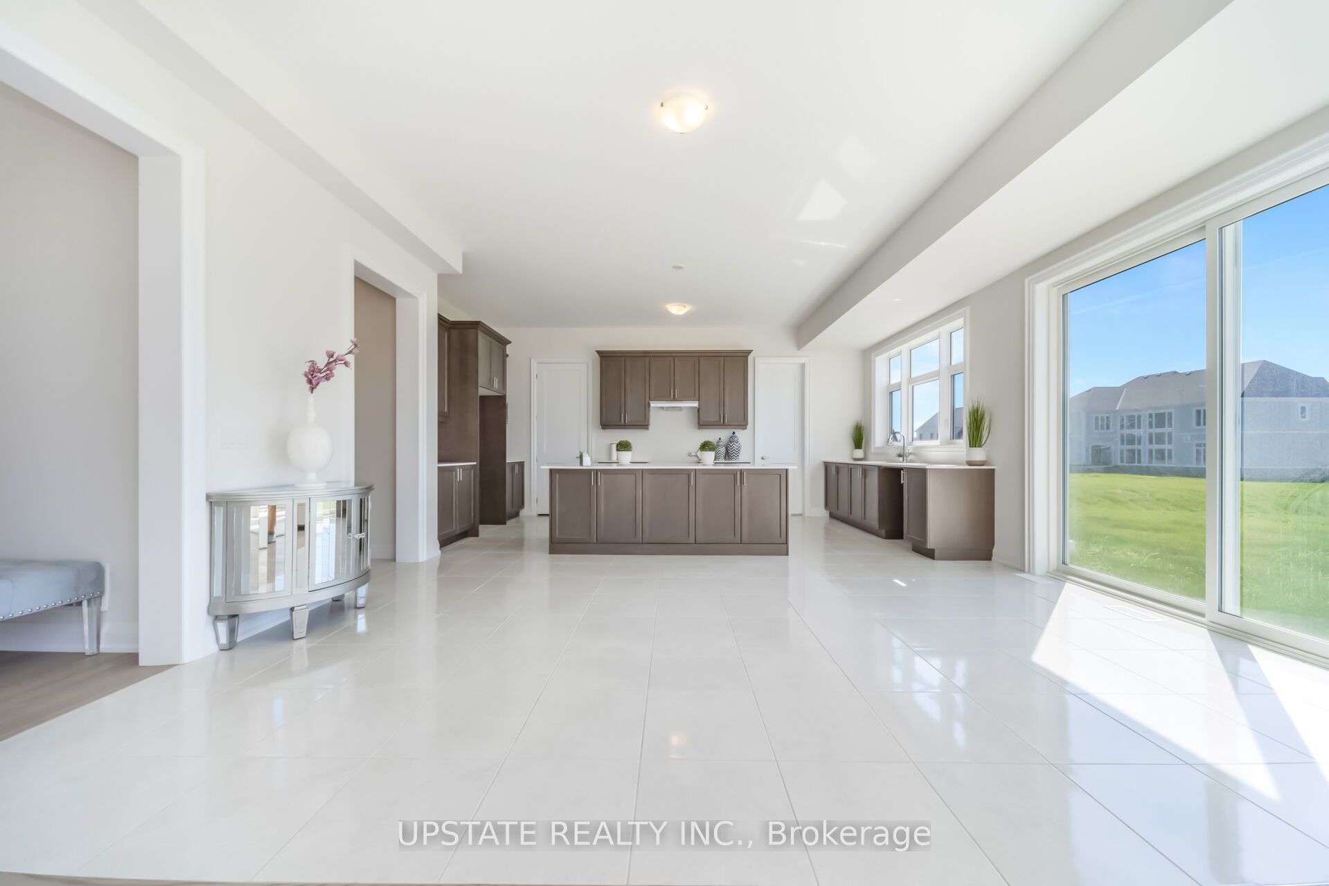 21 Pearsall Place Property Photo 18