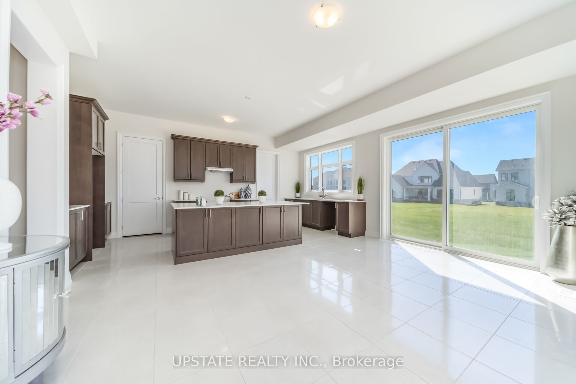 21 Pearsall Place Property Photo 19