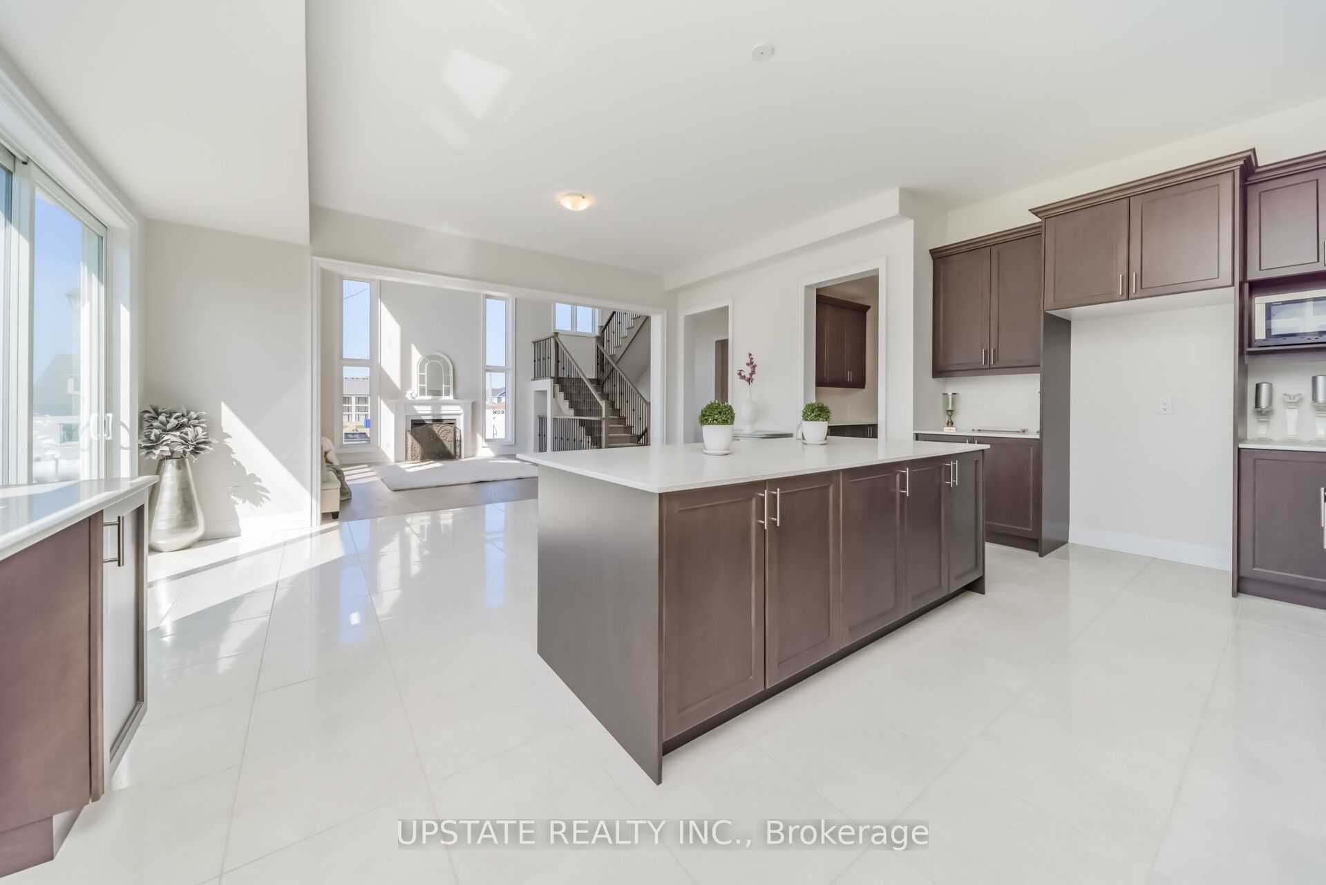 21 Pearsall Place Property Photo 24