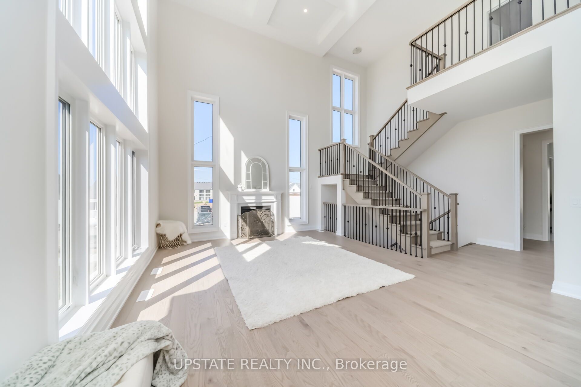21 Pearsall Place Property Photo 25