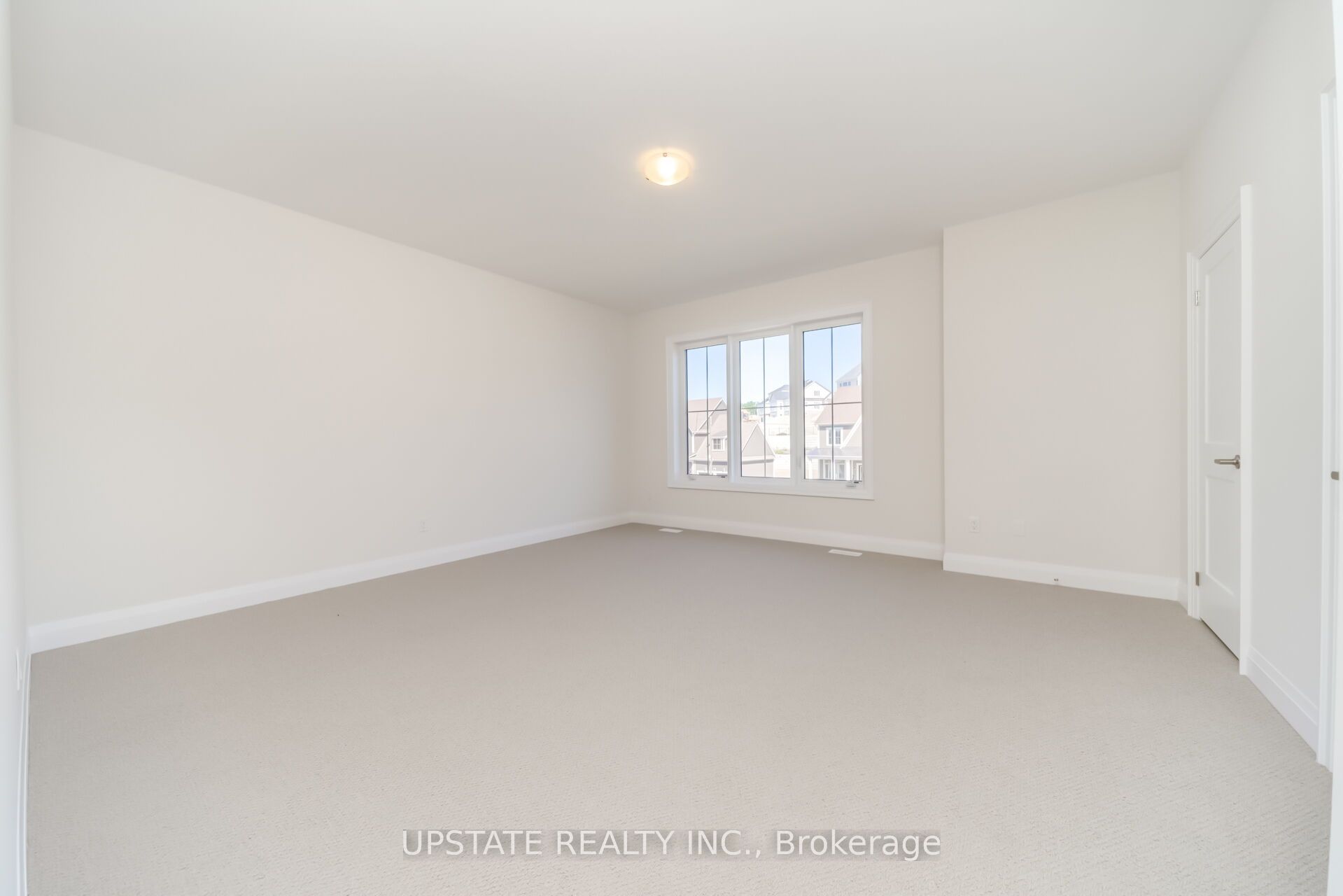 21 Pearsall Place Property Photo 29