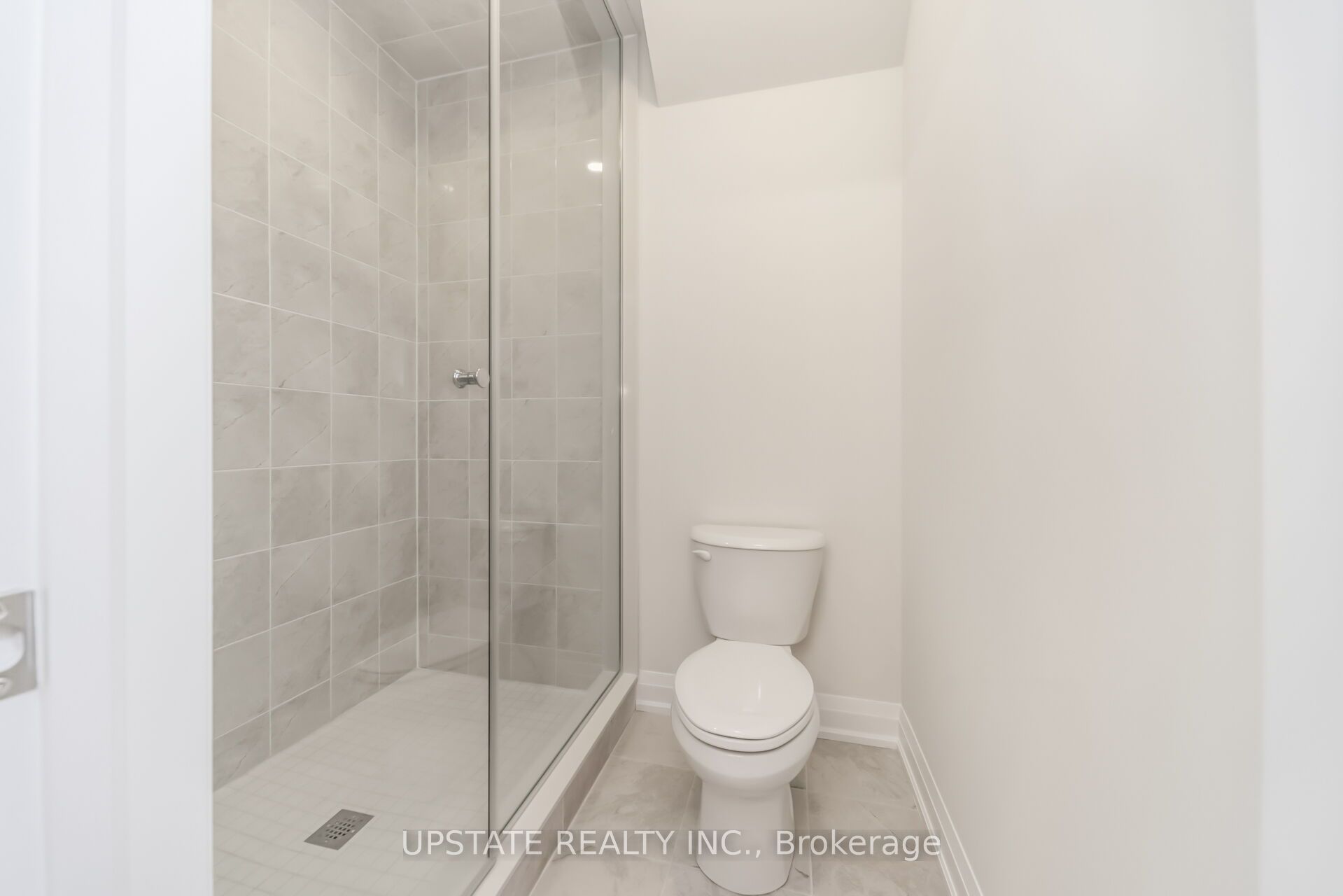 21 Pearsall Place Property Photo 31