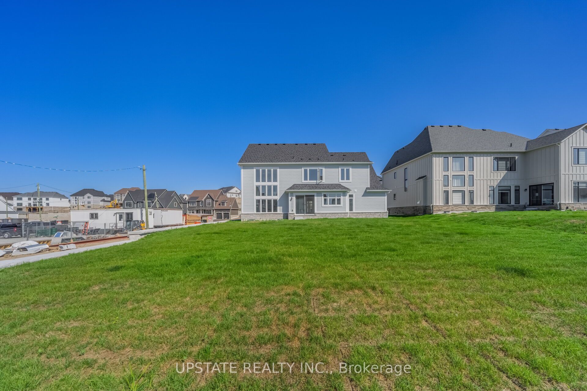 21 Pearsall Place Property Photo 42