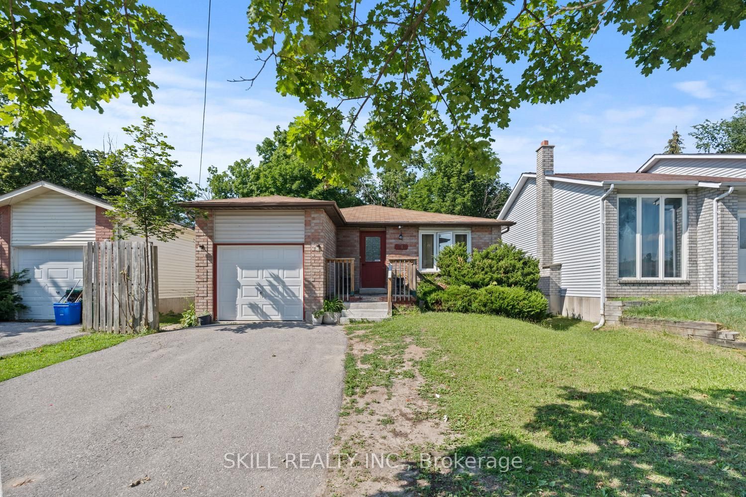 141 Hickling Trail Property Photo 2