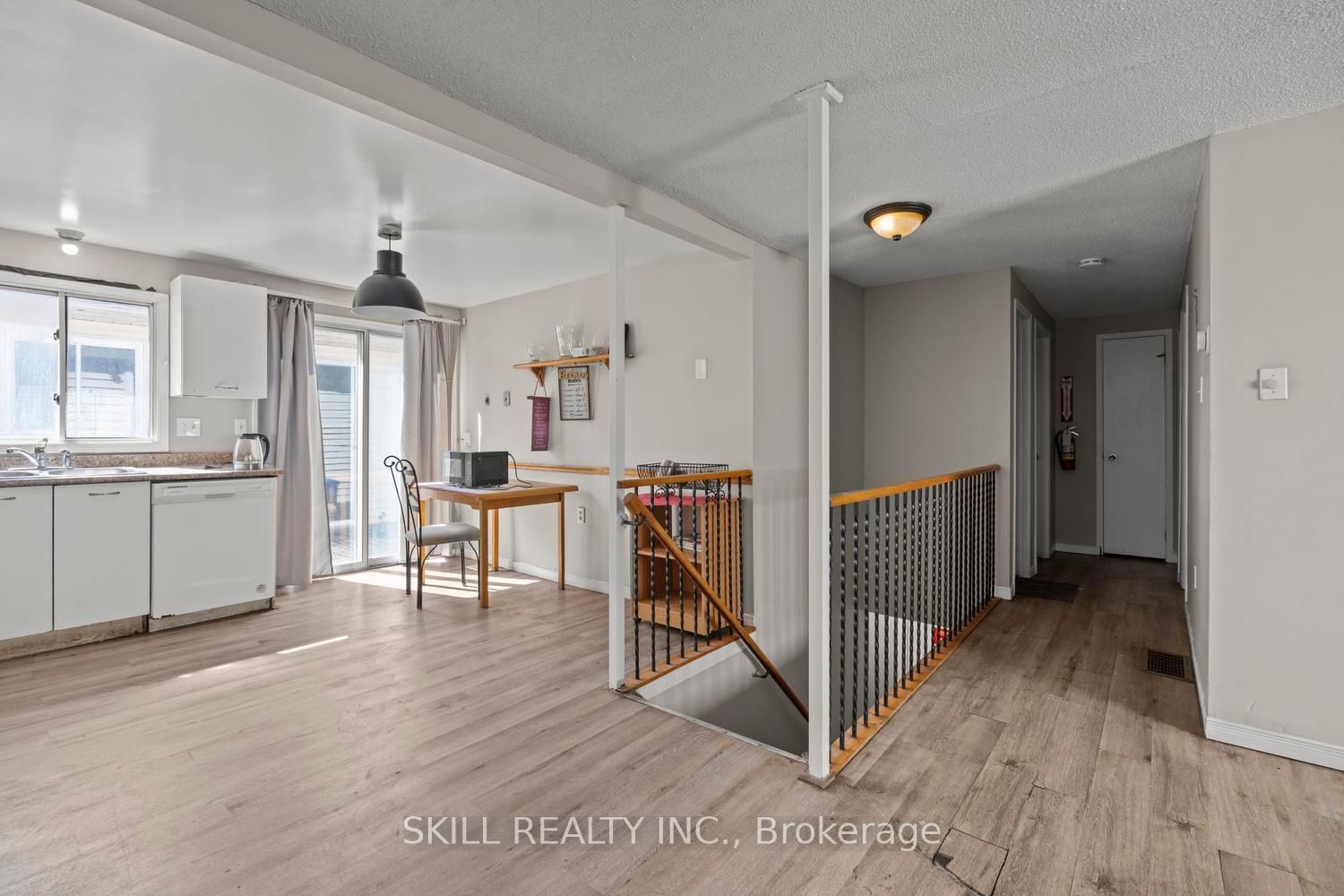 141 Hickling Trail Property Photo 20