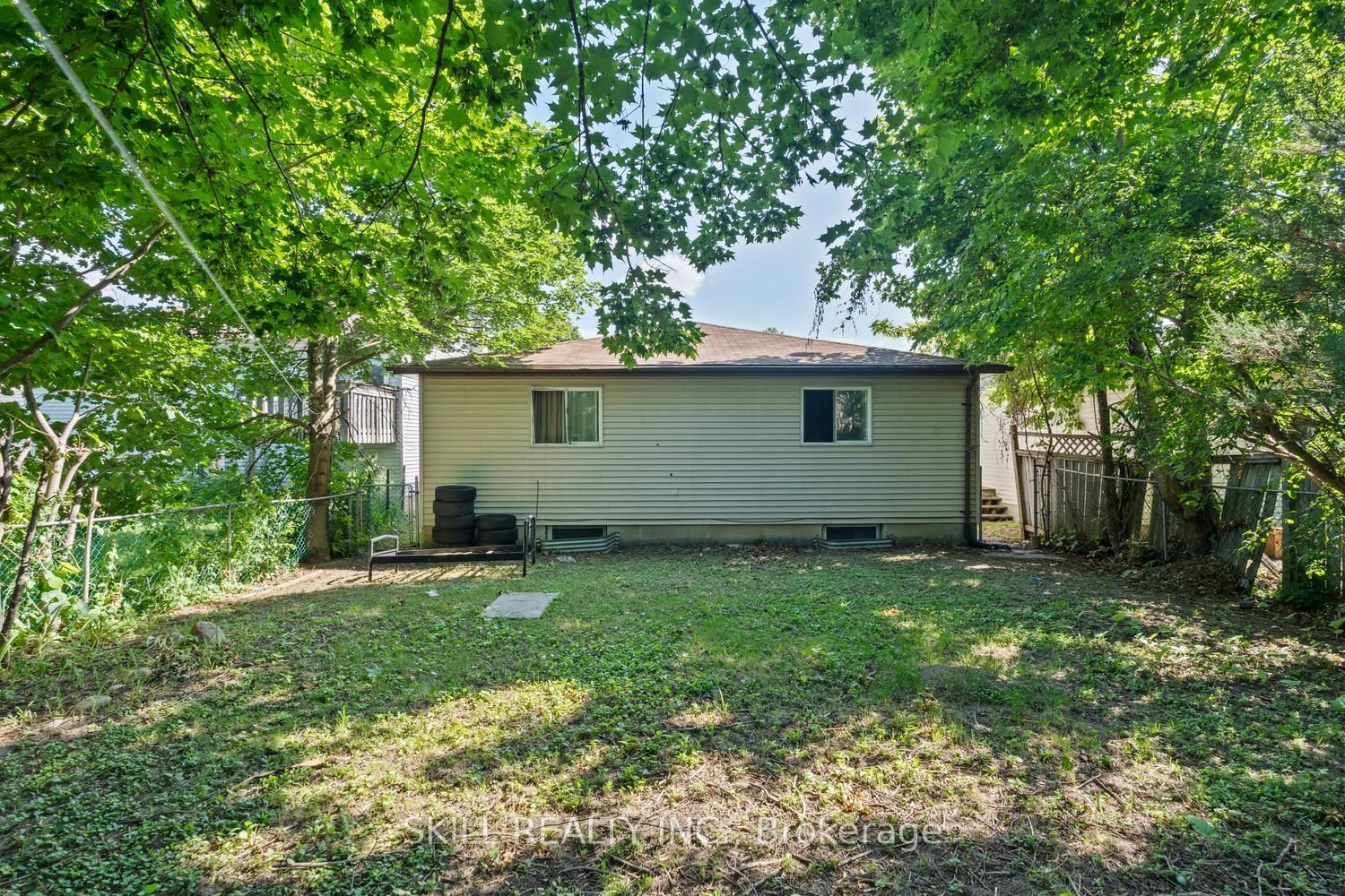 141 Hickling Trail Property Photo 29