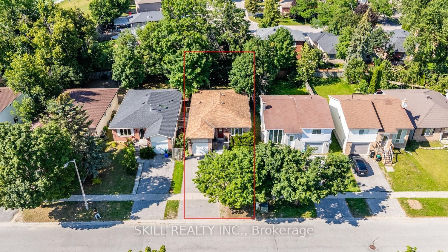 141 Hickling Trail Property Photo 33