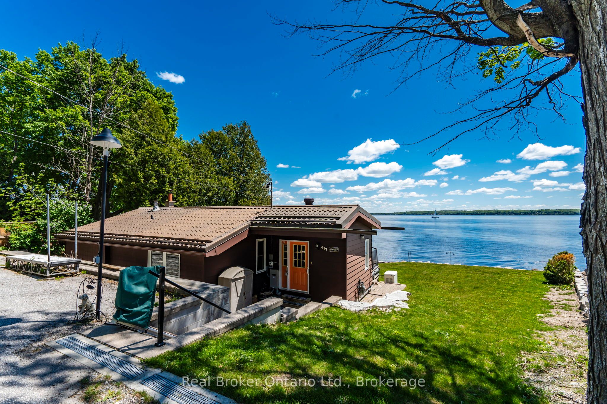 417 Pheasant Lane Property Photo 4