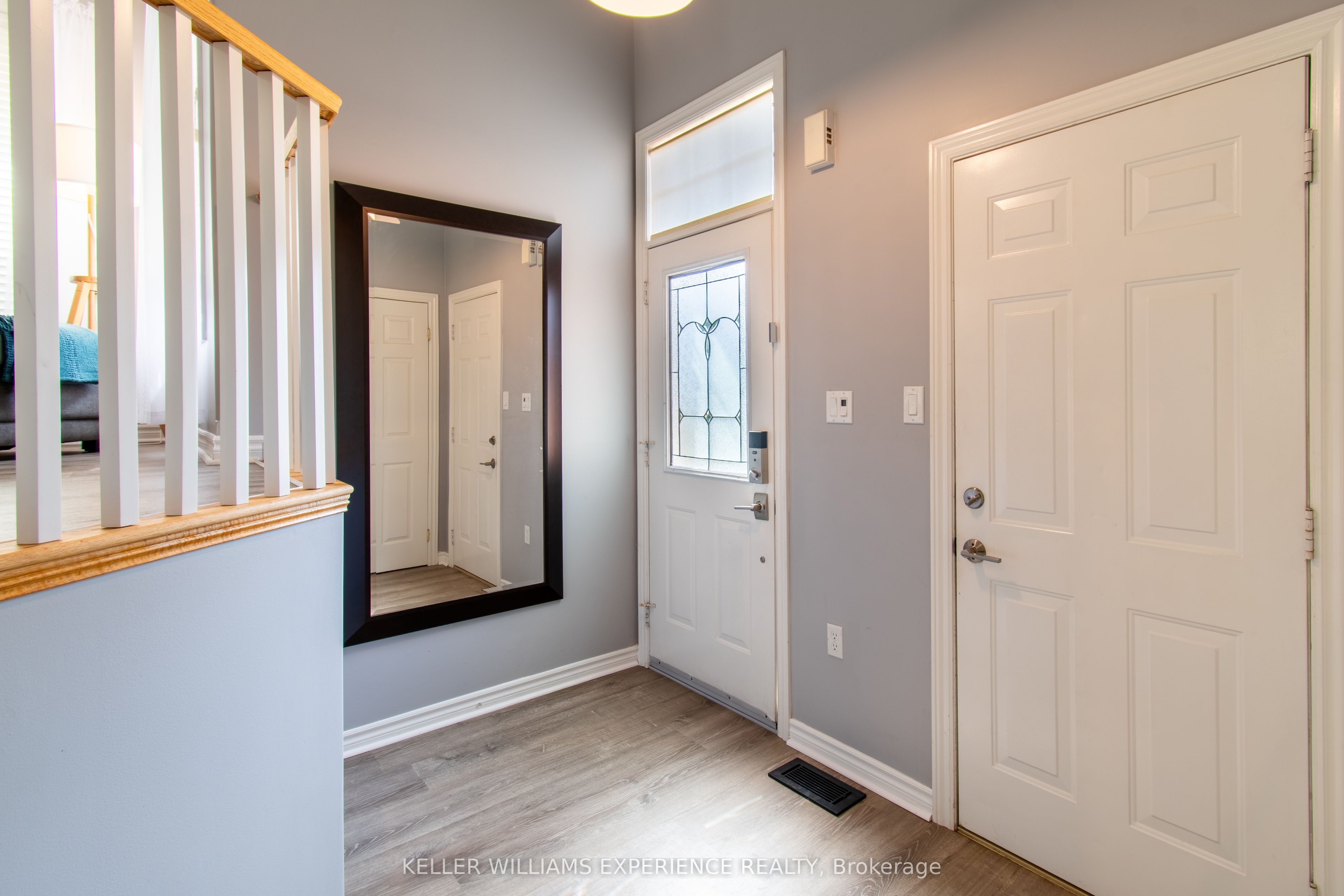 57 Parisian Crescent Property Photo 3
