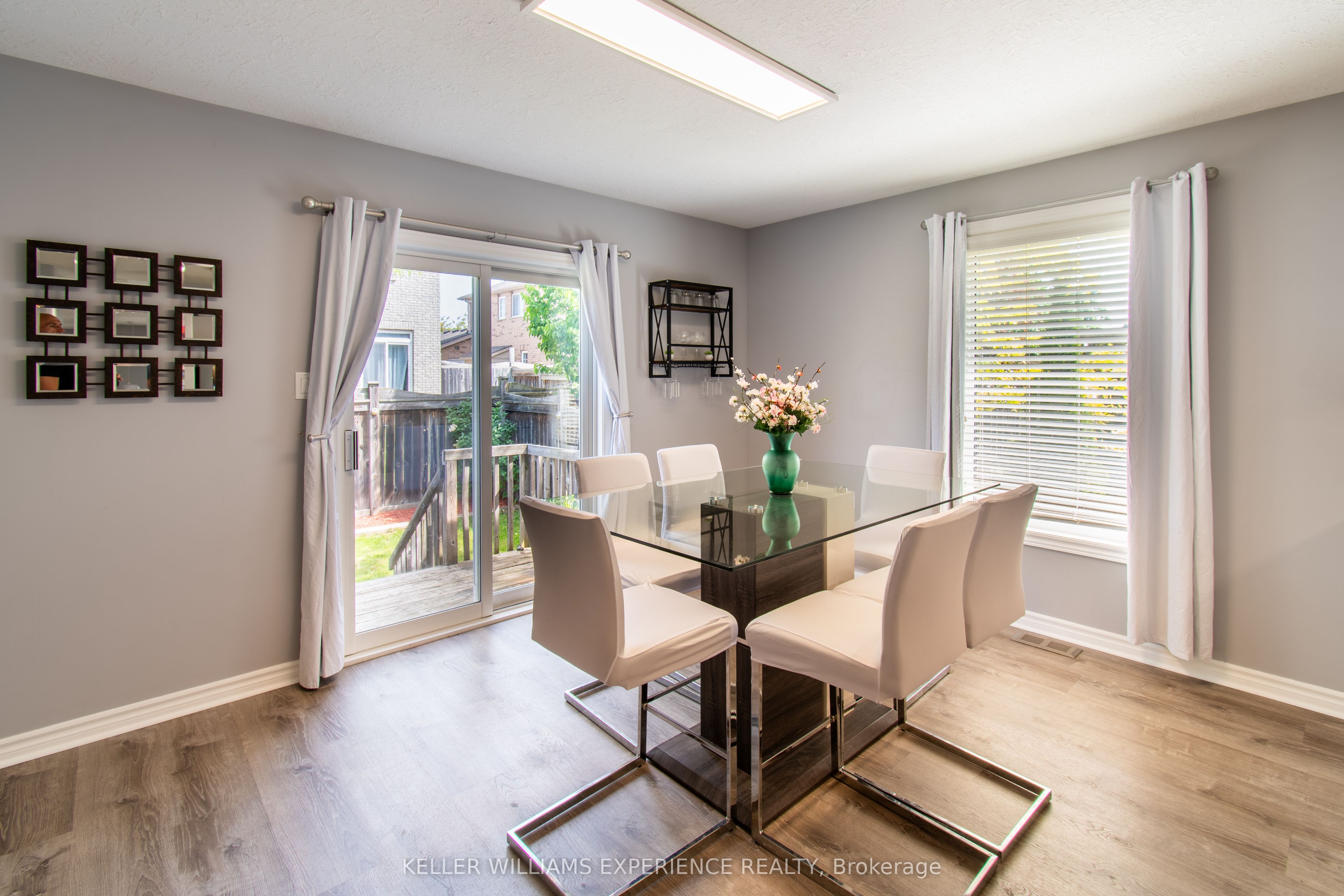 57 Parisian Crescent Property Photo 10