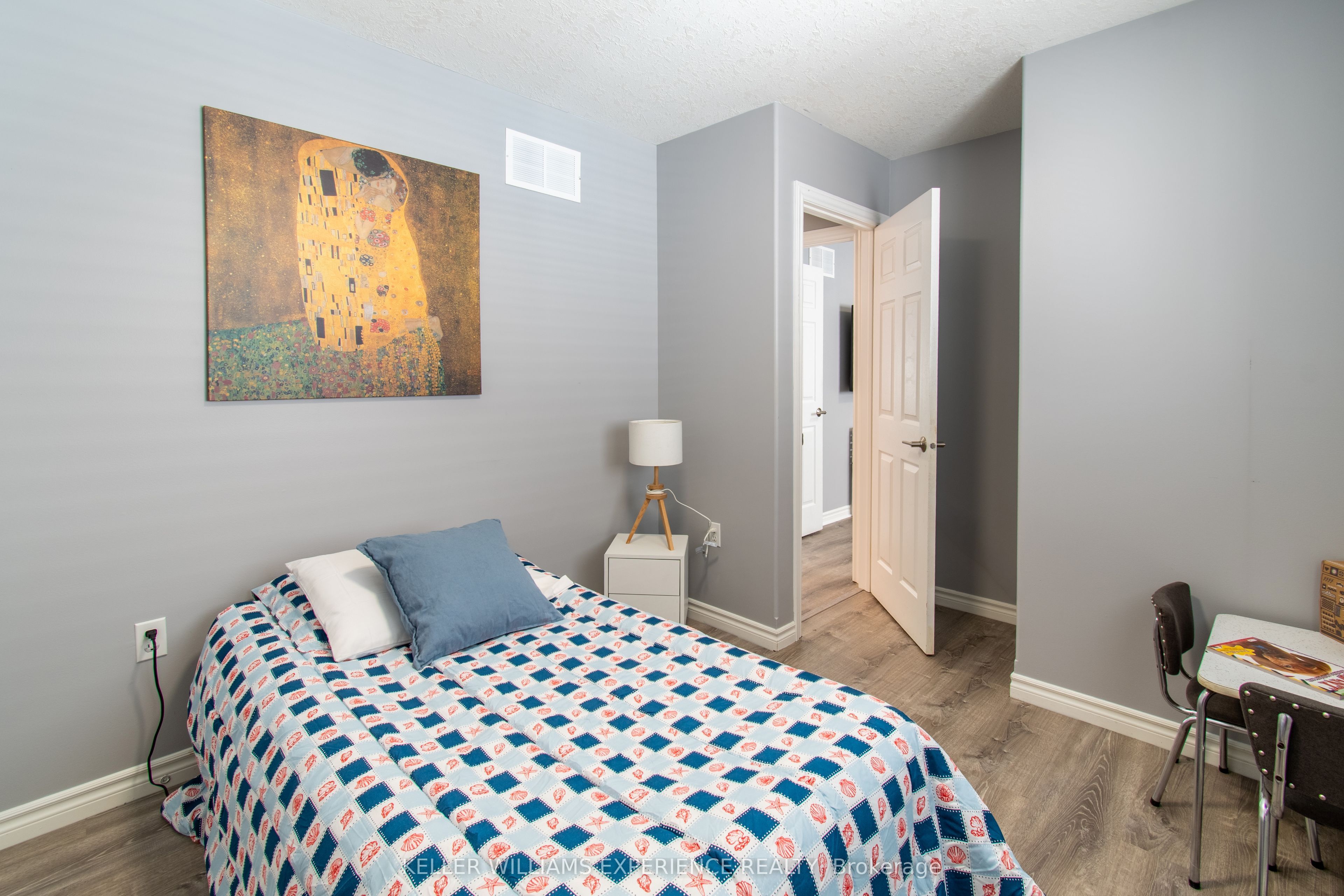 57 Parisian Crescent Property Photo 18